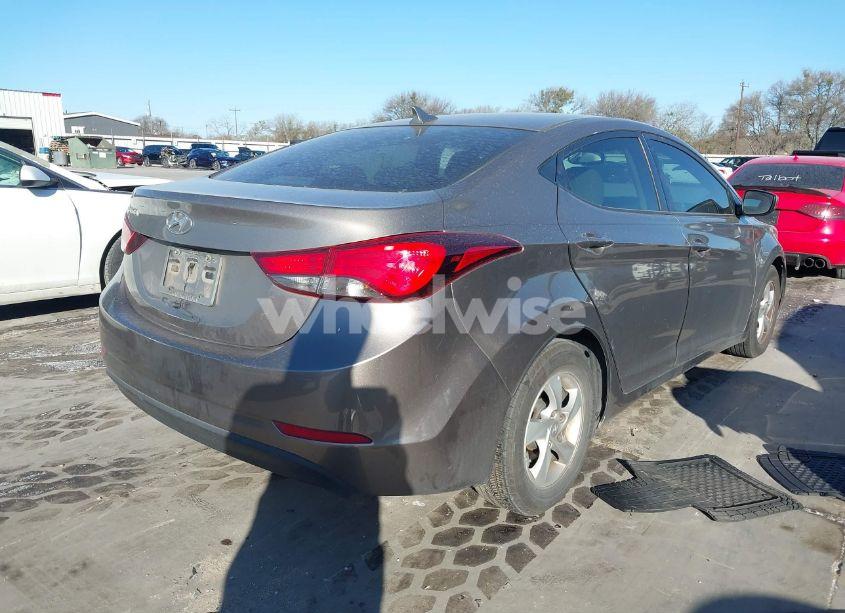 Photo 4 of 2015 Hyundai Elantra SE (VIN 5NPDH4AE2FH604043)