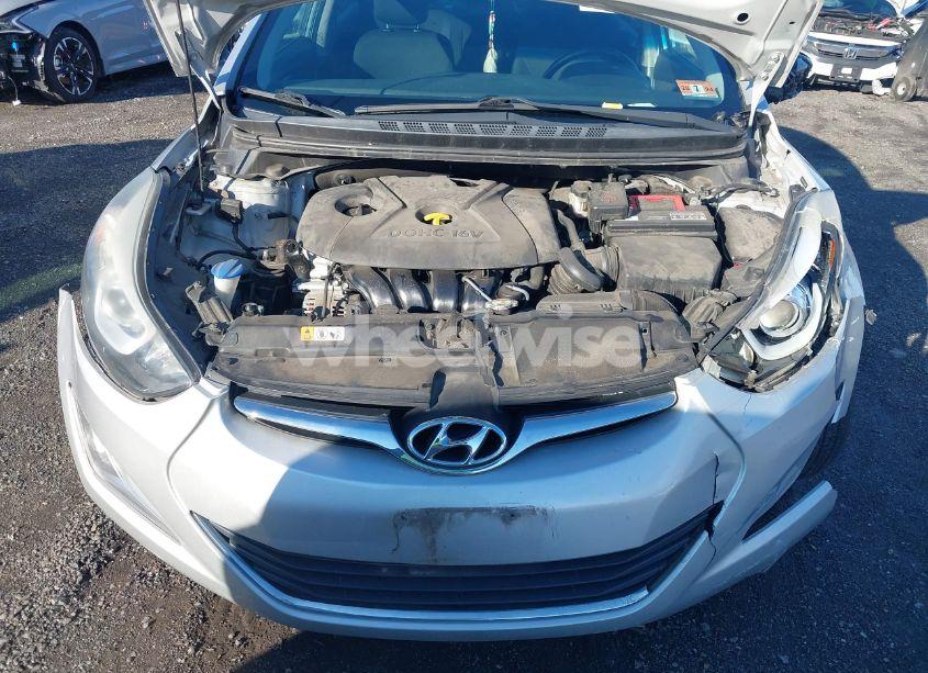 Photo 10 of 2015 Hyundai Elantra SE (VIN 5NPDH4AE2FH634580)