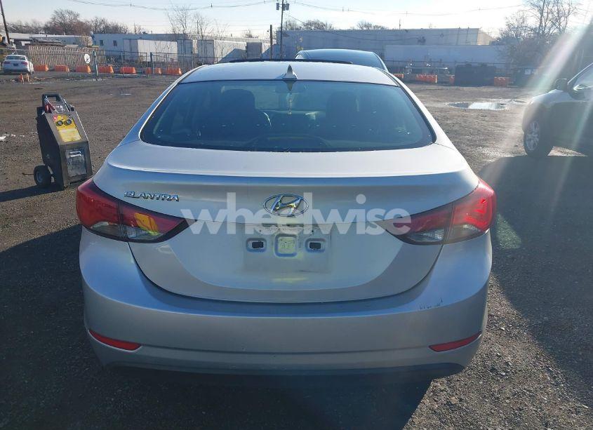 Photo 16 of 2015 Hyundai Elantra SE (VIN 5NPDH4AE2FH634580)