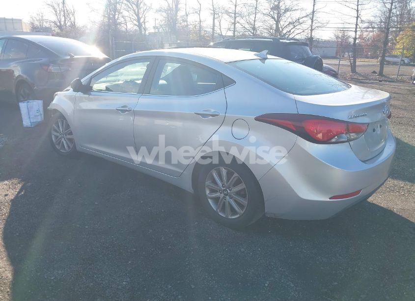 Photo 3 of 2015 Hyundai Elantra SE (VIN 5NPDH4AE2FH634580)
