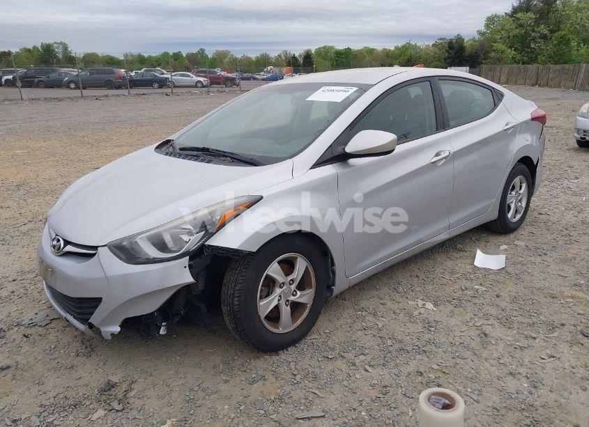 Photo 2 of 2015 Hyundai Elantra SE (VIN 5NPDH4AE2FH651542)