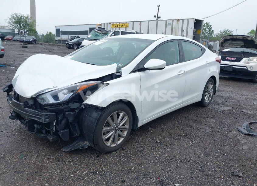 Photo 2 of 2016 Hyundai Elantra SE (VIN 5NPDH4AE2GH654376)
