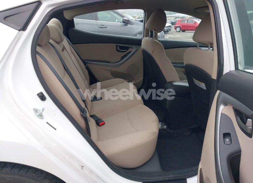 Photo 8 of 2016 Hyundai Elantra SE (VIN 5NPDH4AE2GH654376)