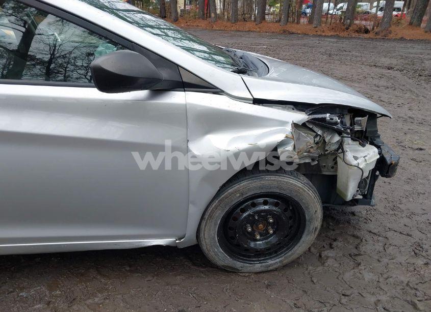 Photo 21 of 2016 Hyundai Elantra SE (VIN 5NPDH4AE2GH656743)