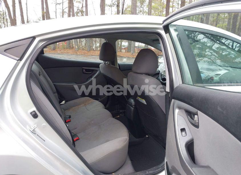 Photo 8 of 2016 Hyundai Elantra SE (VIN 5NPDH4AE2GH656743)