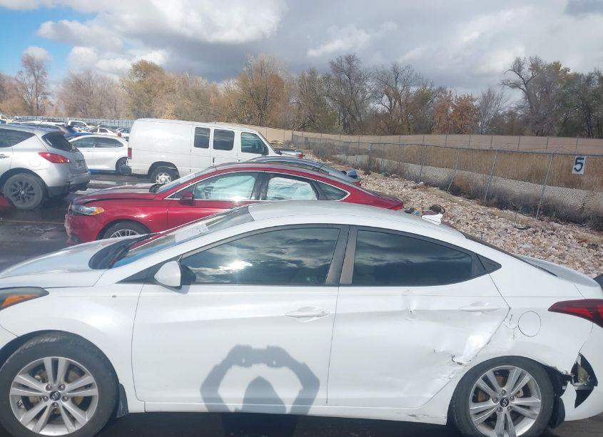 Photo 15 of 2016 Hyundai Elantra SE (VIN 5NPDH4AE2GH656967)