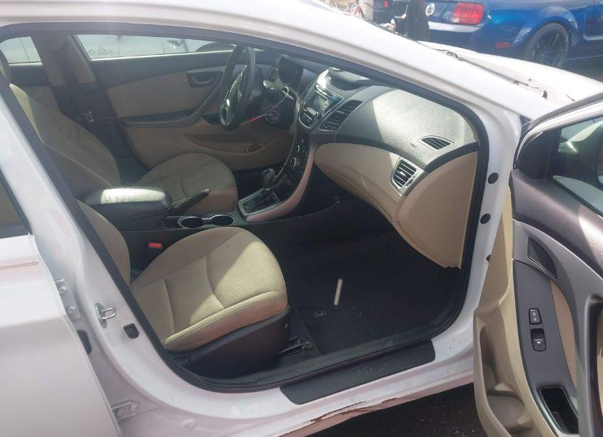 Photo 5 of 2016 Hyundai Elantra SE (VIN 5NPDH4AE2GH656967)