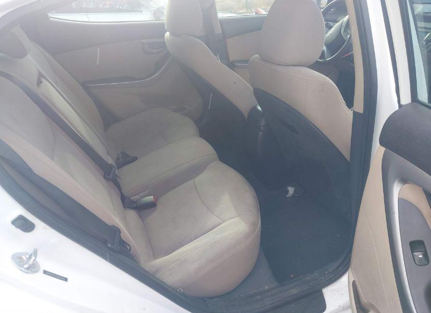 Photo 8 of 2016 Hyundai Elantra SE (VIN 5NPDH4AE2GH656967)