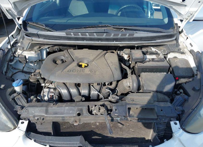 Photo 10 of 2016 Hyundai Elantra SE (VIN 5NPDH4AE2GH659786)