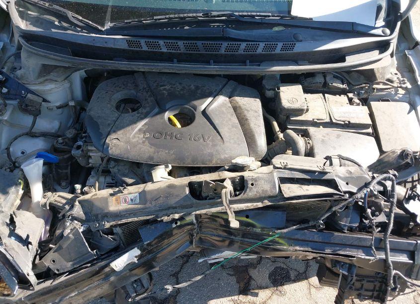 Photo 10 of 2016 Hyundai Elantra SE (VIN 5NPDH4AE2GH660291)