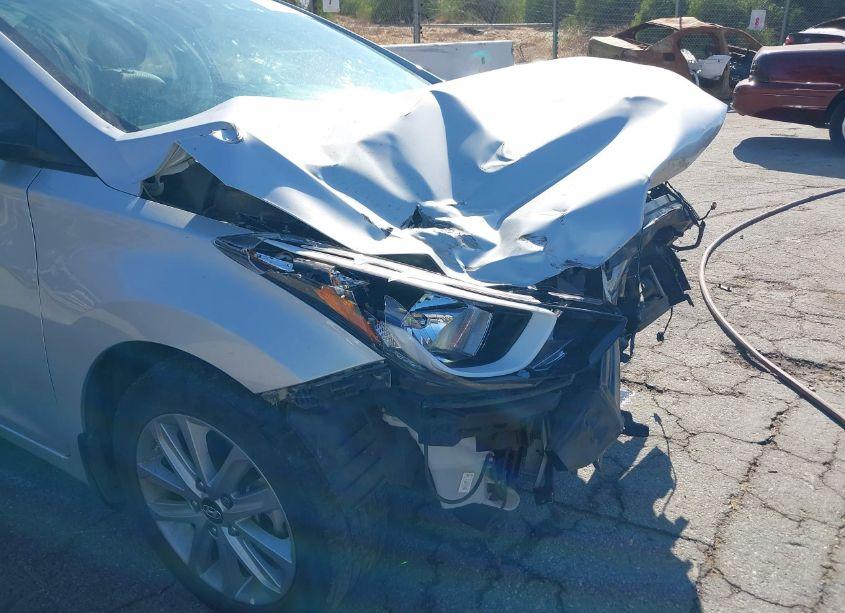 Photo 18 of 2016 Hyundai Elantra SE (VIN 5NPDH4AE2GH660291)