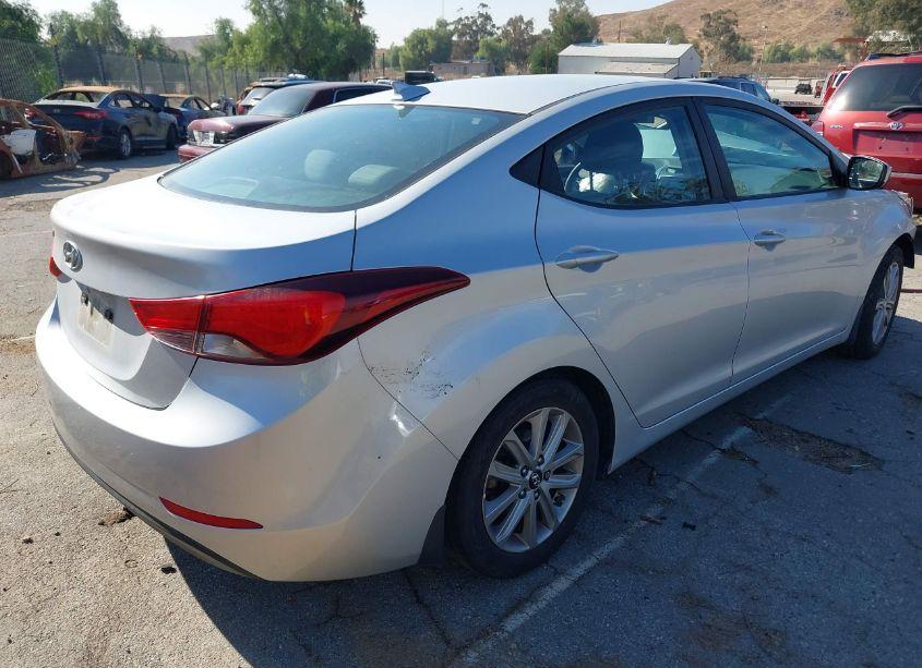 Photo 4 of 2016 Hyundai Elantra SE (VIN 5NPDH4AE2GH660291)