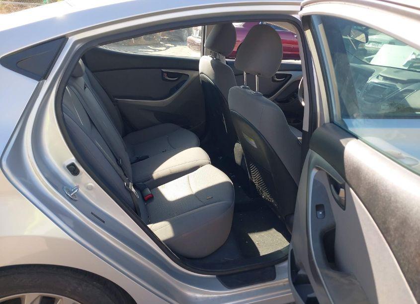 Photo 8 of 2016 Hyundai Elantra SE (VIN 5NPDH4AE2GH660291)