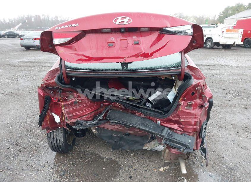 Photo 15 of 2016 Hyundai Elantra SE (VIN 5NPDH4AE2GH693369)