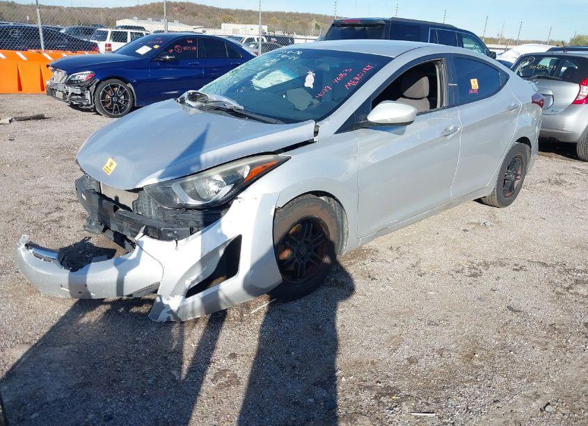 Photo 2 of 2016 Hyundai Elantra SE (VIN 5NPDH4AE2GH696689)