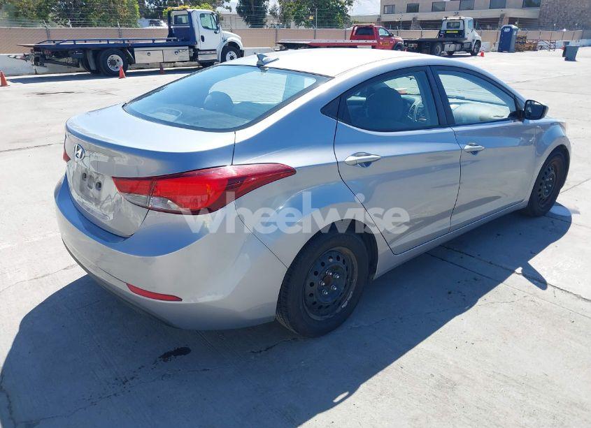 Photo 4 of 2016 Hyundai Elantra SE (VIN 5NPDH4AE2GH708646)