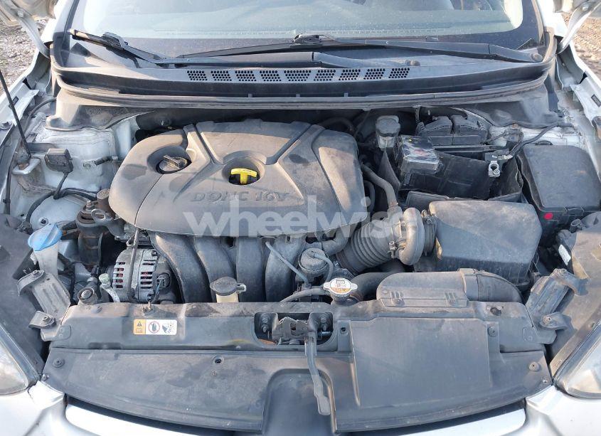 Photo 10 of 2016 Hyundai Elantra SE (VIN 5NPDH4AE2GH740187)