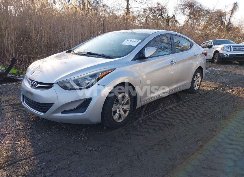 Photo 2 of 2016 Hyundai Elantra SE (VIN 5NPDH4AE2GH740187)