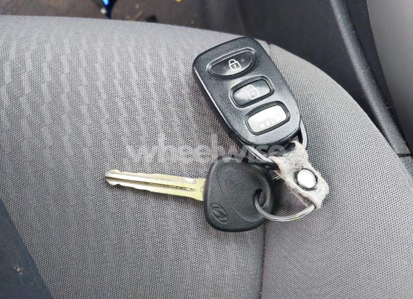 Photo 11 of 2016 Hyundai Elantra SE (VIN 5NPDH4AE2GH747074)