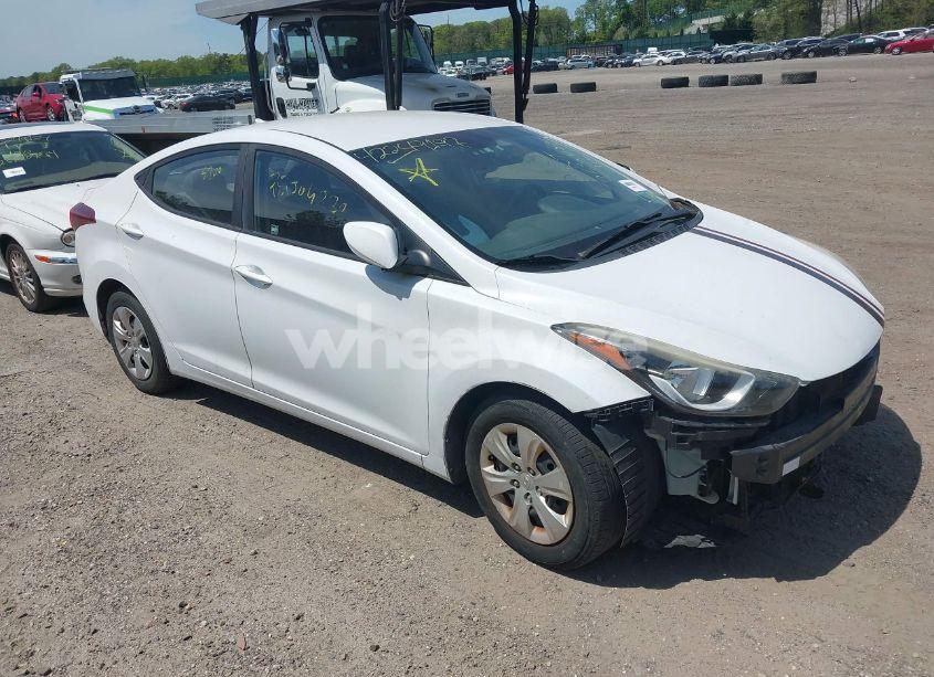 2016 Hyundai Elantra SE (VIN 5NPDH4AE2GH748919) main photo