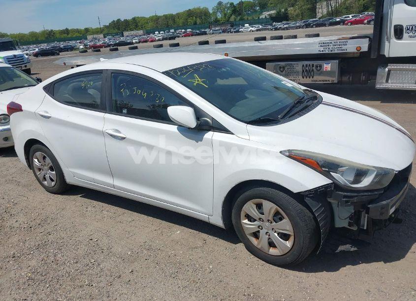 Photo 12 of 2016 Hyundai Elantra SE (VIN 5NPDH4AE2GH748919)