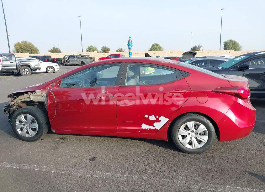 Photo 15 of 2016 Hyundai Elantra SE (VIN 5NPDH4AE2GH751223)