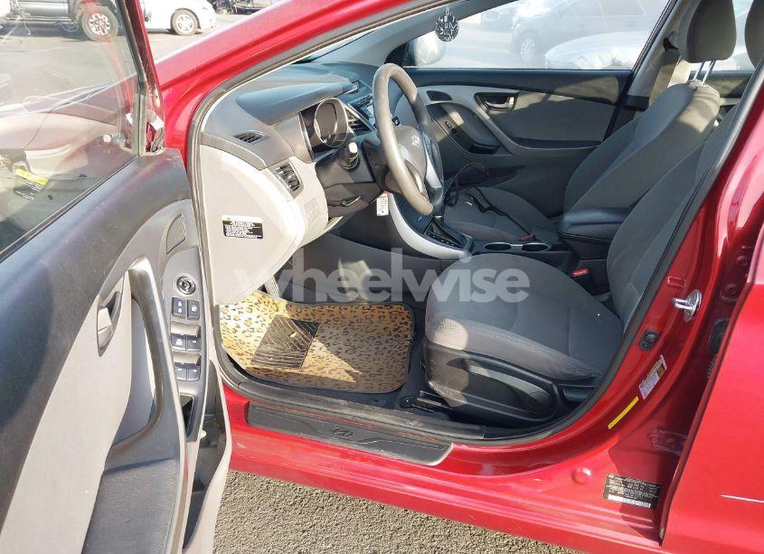 Photo 5 of 2016 Hyundai Elantra SE (VIN 5NPDH4AE2GH751223)