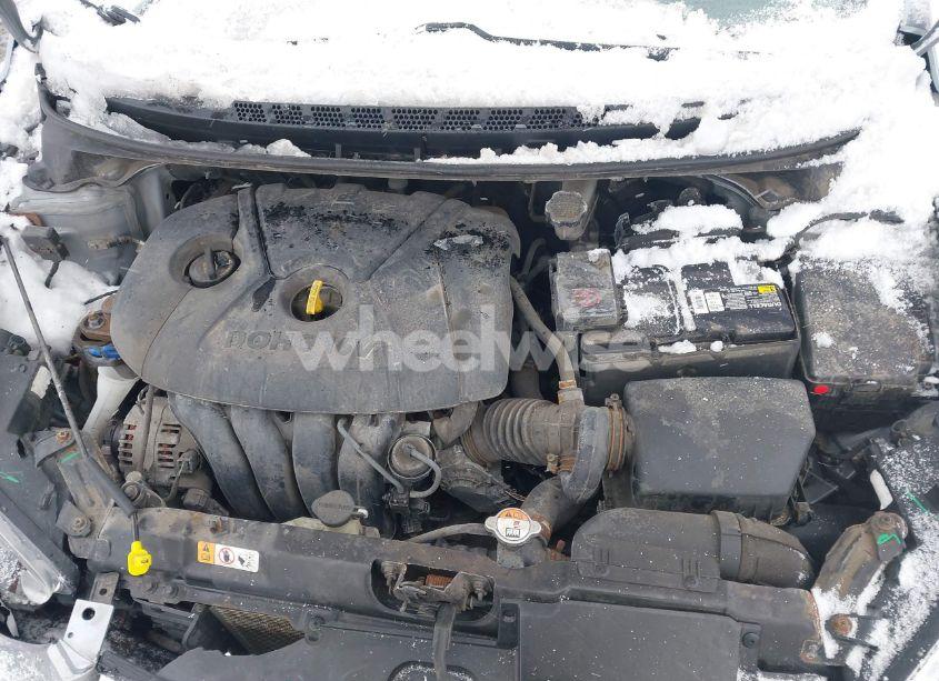 Photo 10 of 2016 Hyundai Elantra SE (VIN 5NPDH4AE2GH751674)