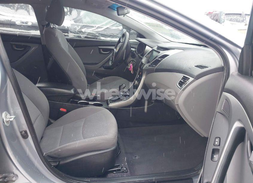 Photo 5 of 2016 Hyundai Elantra SE (VIN 5NPDH4AE2GH751674)