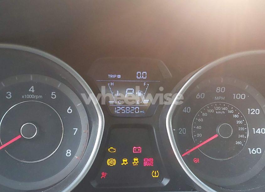 Photo 16 of 2016 Hyundai Elantra SE (VIN 5NPDH4AE2GH751769)