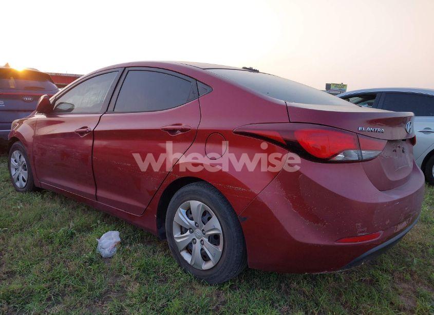 Photo 3 of 2016 Hyundai Elantra SE (VIN 5NPDH4AE2GH751769)