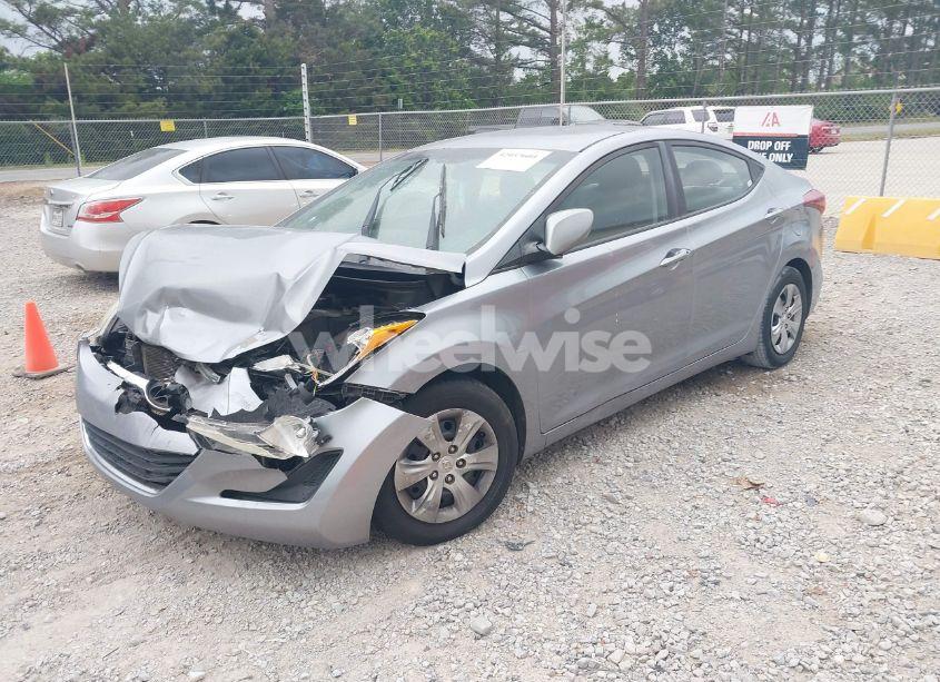 Photo 2 of 2016 Hyundai Elantra SE (VIN 5NPDH4AE2GH753344)