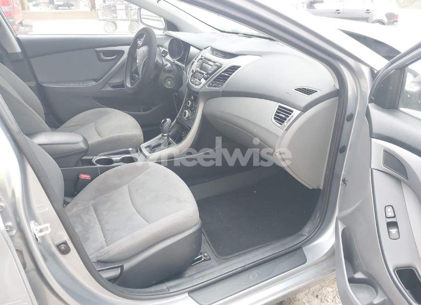 Photo 5 of 2016 Hyundai Elantra SE (VIN 5NPDH4AE2GH753344)