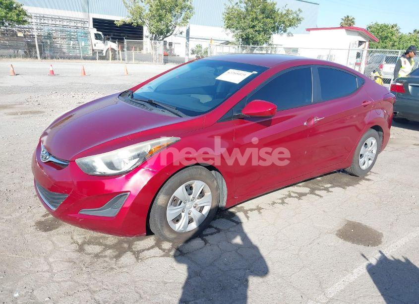 Photo 2 of 2016 Hyundai Elantra SE (VIN 5NPDH4AE2GH756308)