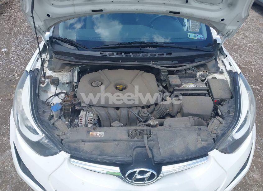 Photo 10 of 2016 Hyundai Elantra SE (VIN 5NPDH4AE2GH756485)