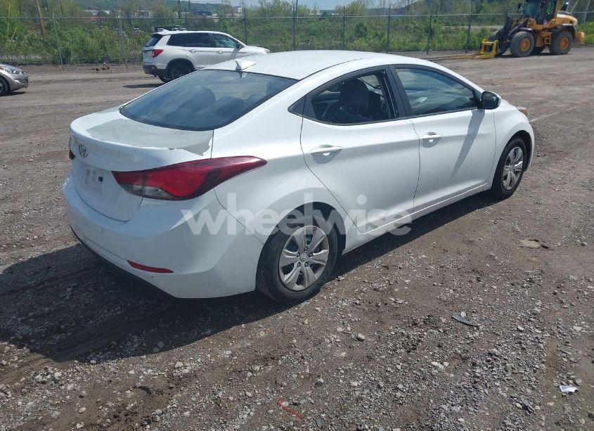 Photo 4 of 2016 Hyundai Elantra SE (VIN 5NPDH4AE2GH756485)