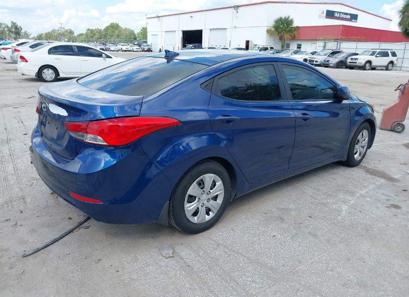 Photo 4 of 2016 Hyundai Elantra SE (VIN 5NPDH4AE2GH756843)