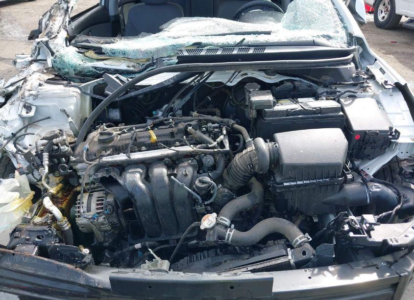 Photo 10 of 2016 Hyundai Elantra SE (VIN 5NPDH4AE2GH758074)