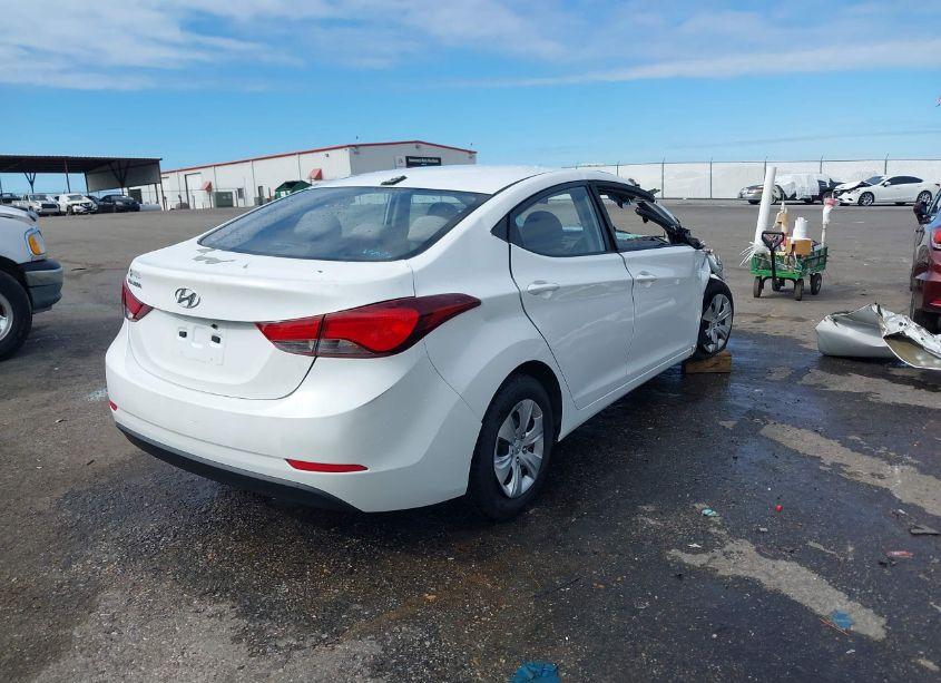 Photo 4 of 2016 Hyundai Elantra SE (VIN 5NPDH4AE2GH758074)