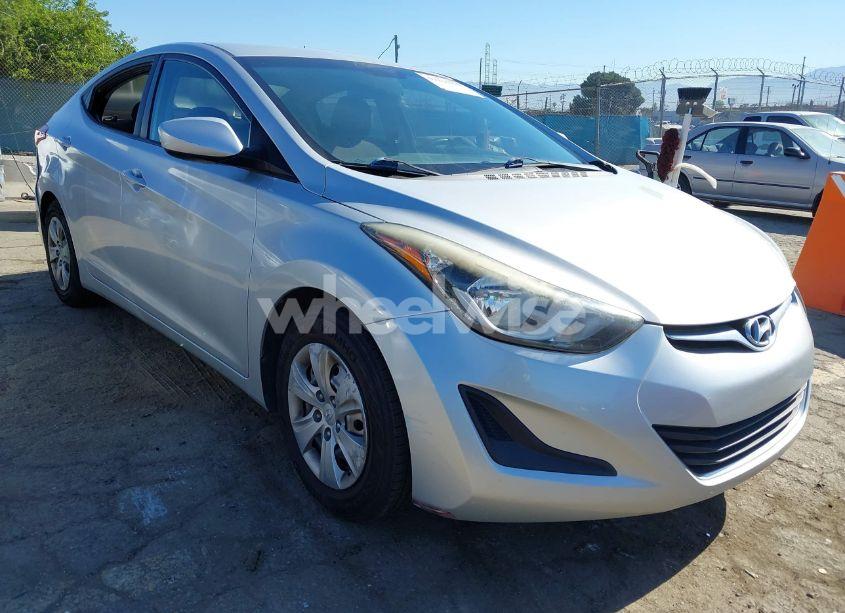 2016 Hyundai Elantra SE (VIN 5NPDH4AE2GH762500) main photo