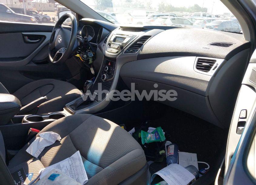 Photo 5 of 2016 Hyundai Elantra SE (VIN 5NPDH4AE2GH762500)