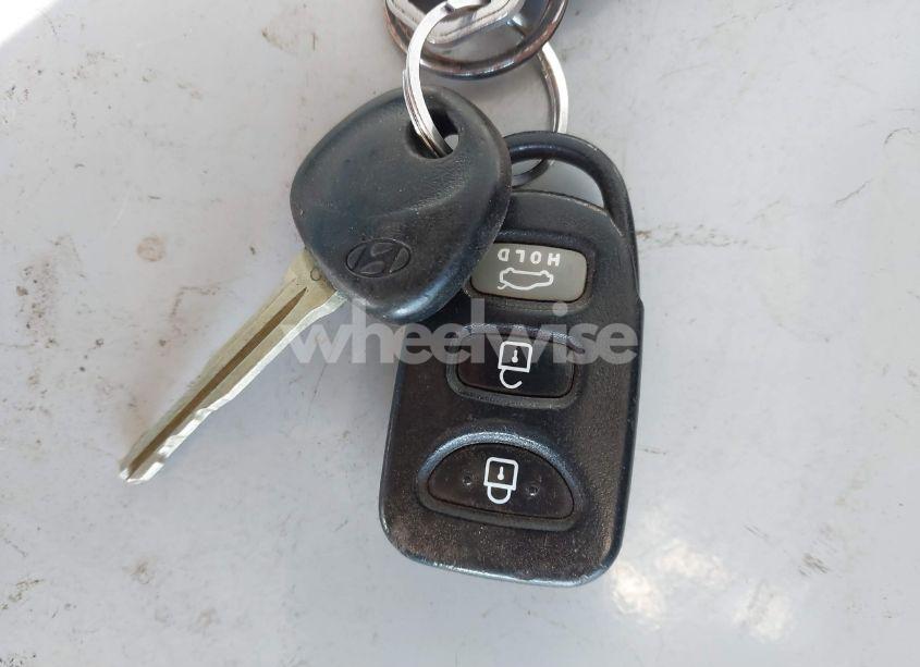 Photo 11 of 2016 Hyundai Elantra SE (VIN 5NPDH4AE2GH767325)