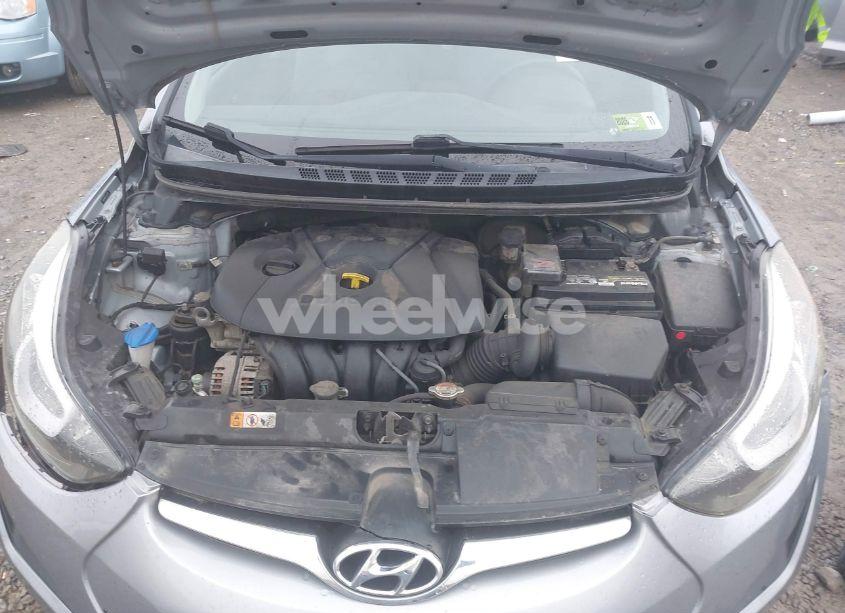 Photo 10 of 2016 Hyundai Elantra SE (VIN 5NPDH4AE2GH780706)