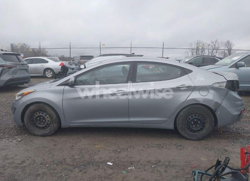 Photo 14 of 2016 Hyundai Elantra SE (VIN 5NPDH4AE2GH780706)