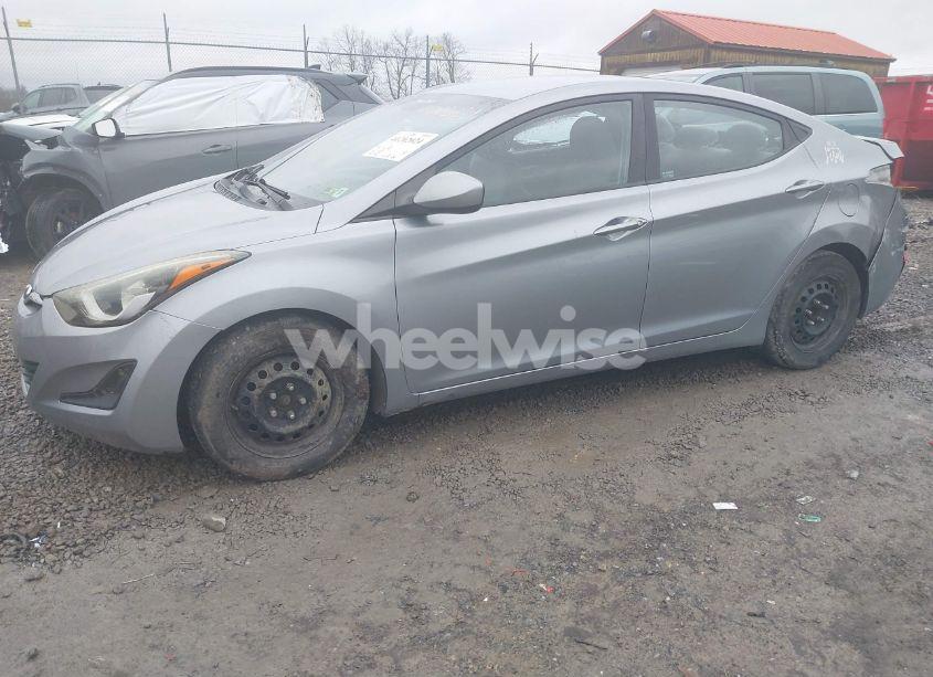 Photo 2 of 2016 Hyundai Elantra SE (VIN 5NPDH4AE2GH780706)