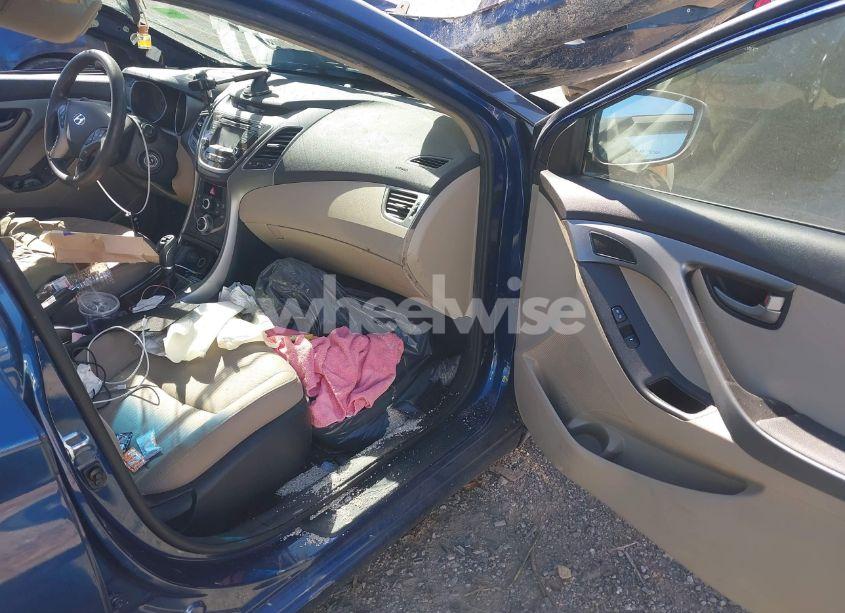 Photo 5 of 2016 Hyundai Elantra SE (VIN 5NPDH4AE2GH783217)