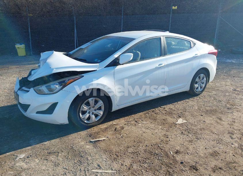 Photo 2 of 2016 Hyundai Elantra SE (VIN 5NPDH4AE2GH786473)