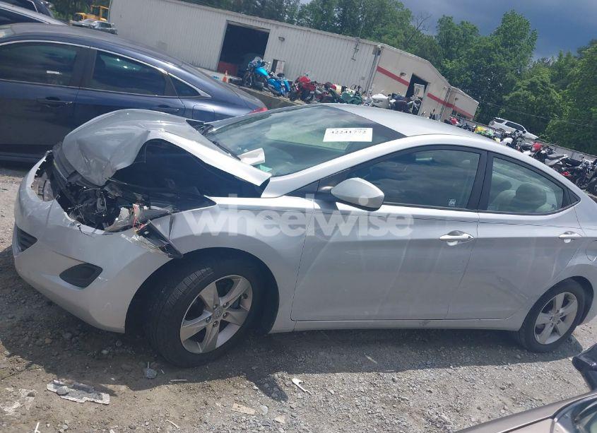 Photo 14 of 2011 Hyundai Elantra GLS (VIN 5NPDH4AE3BH018025)