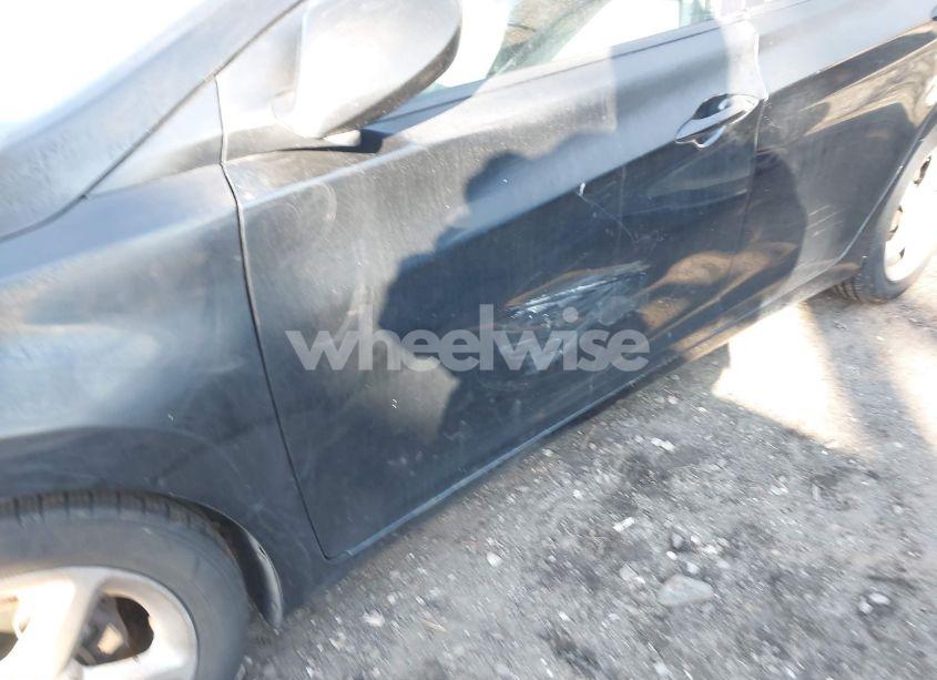 Photo 6 of 2011 Hyundai Elantra GLS (VIN 5NPDH4AE3BH030000)