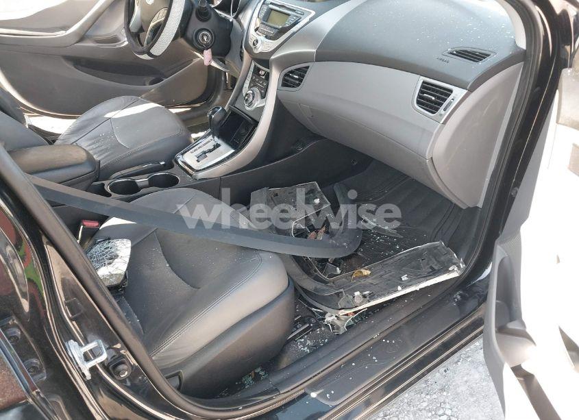 Photo 5 of 2011 Hyundai Elantra LIMITED (VIN 5NPDH4AE3BH075258)